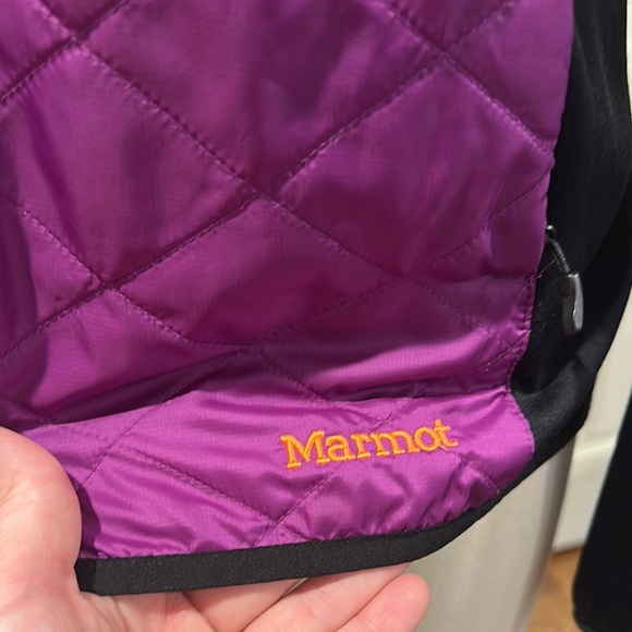 Marmot Women's Purple and Black down quilted and fabric Jacket M - Picture 2 of 10